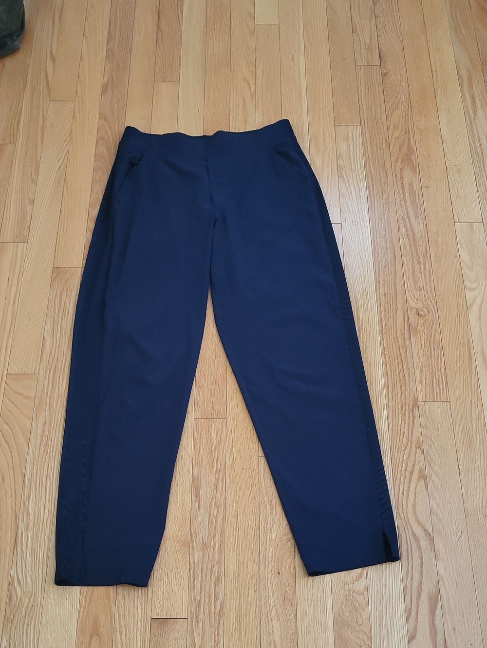 Like new Athleta Pants 6